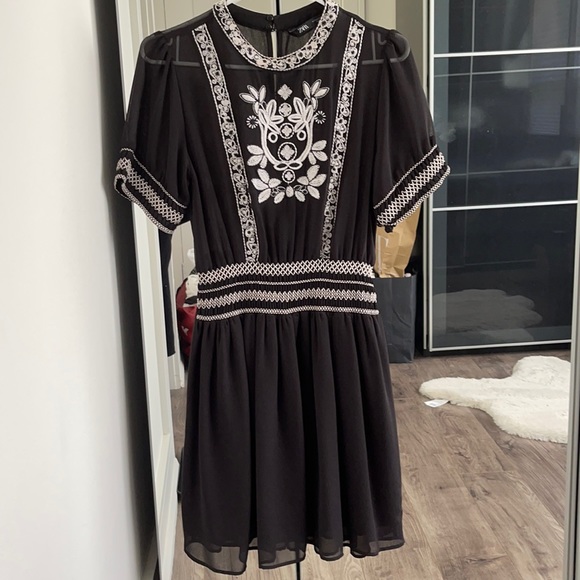 Zara Dresses & Skirts - Zara mini black dress
